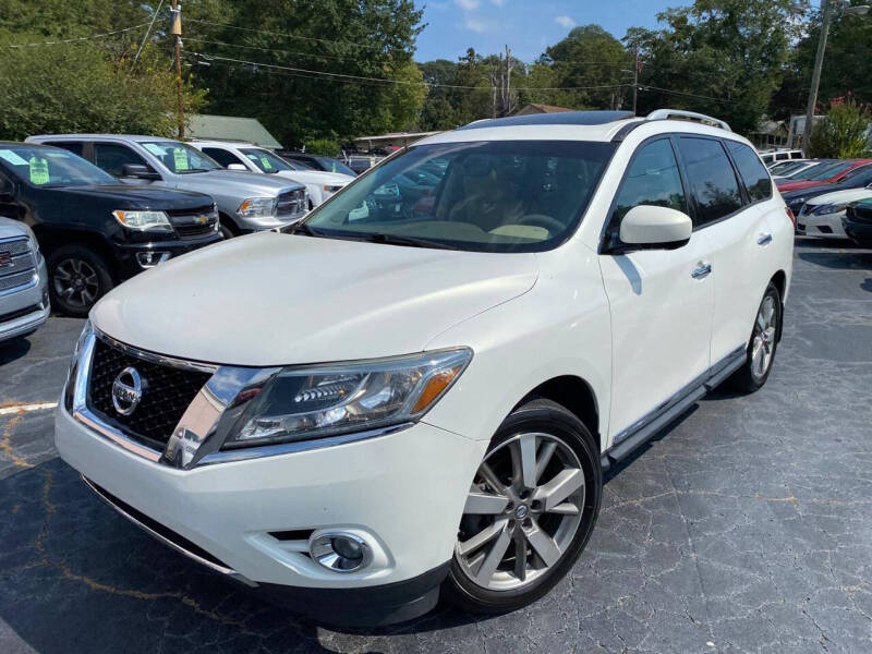 2014 Nissan Pathfinder for sale at GCC AUTO SALES 2 in Gainesville GA