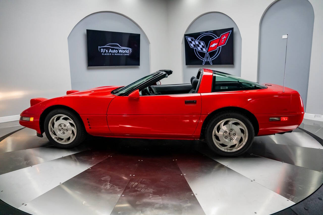 1993 Chevrolet Corvette 32