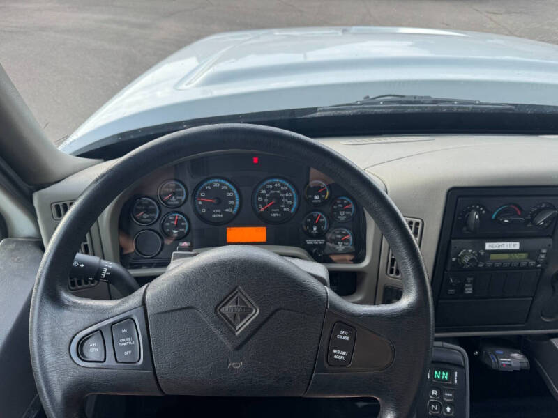 2009 International WorkStar 7300