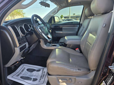 2016 Toyota Sequoia SR5