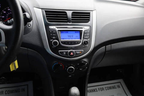 2013 Hyundai Accent GS