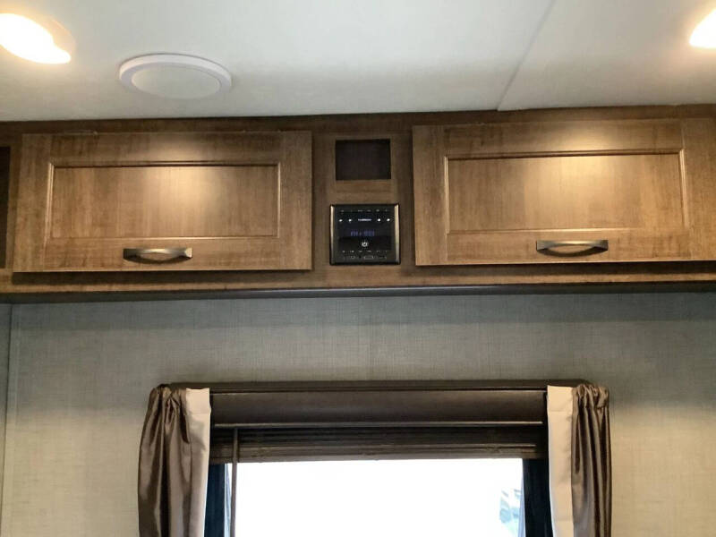 2018 Crossroads RV Zinger