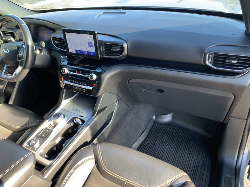 2022 Ford Explorer ST