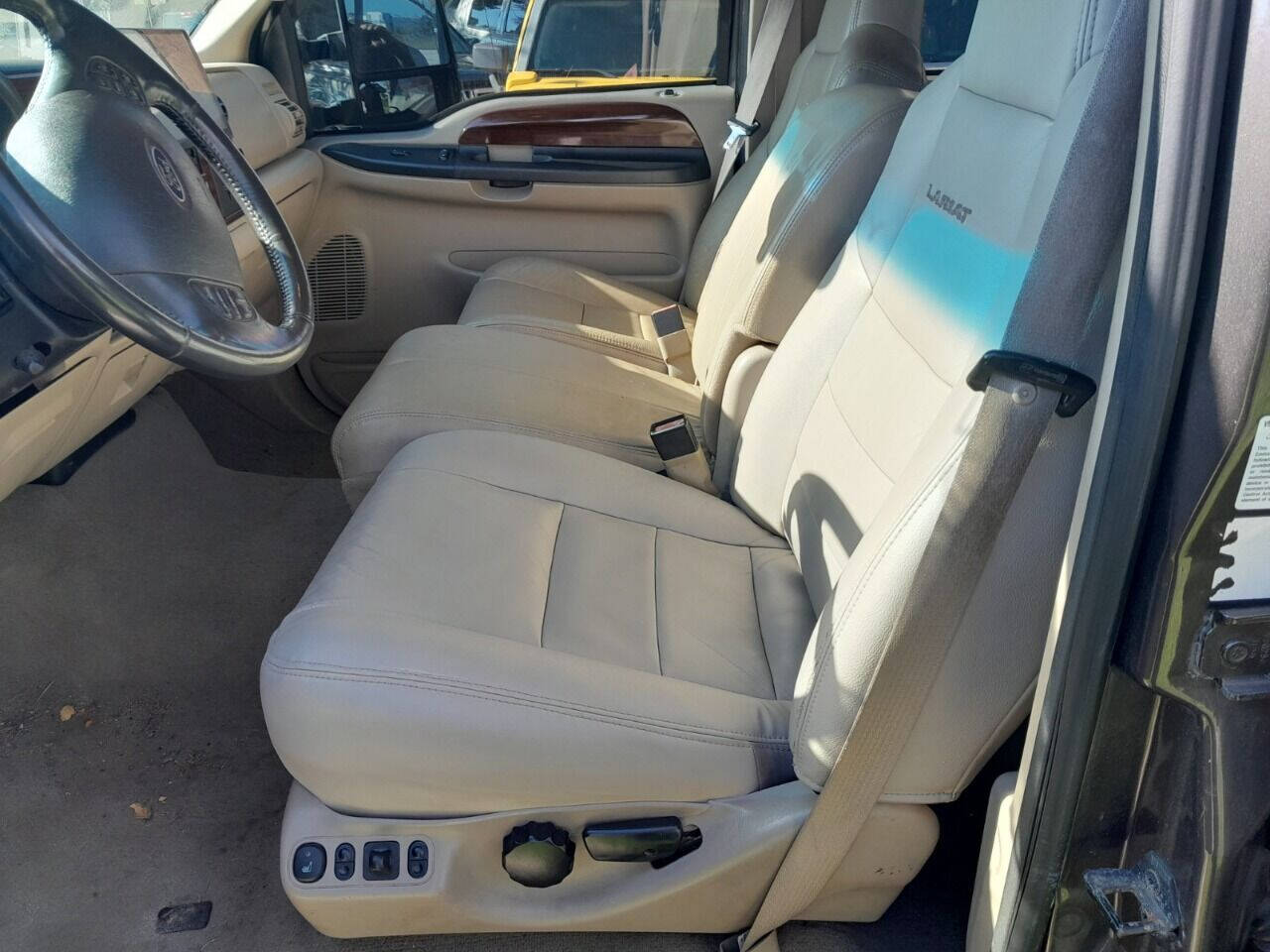 2005 Ford F-350 Super Duty  - $9,950