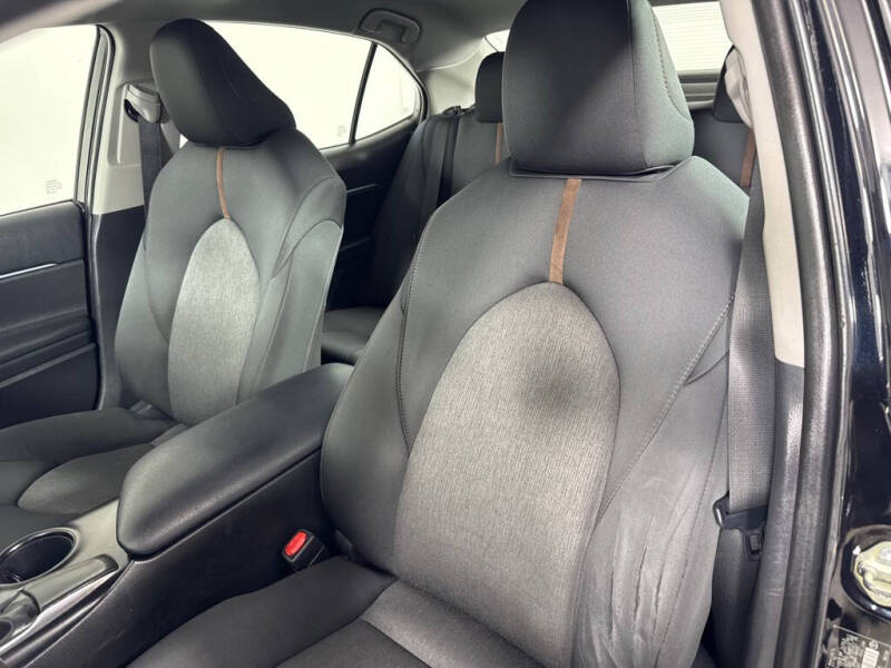 2019 Toyota Camry LE