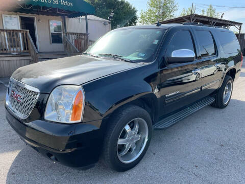 2014 GMC Yukon XL for sale at OASIS PARK & SELL in Spring TX