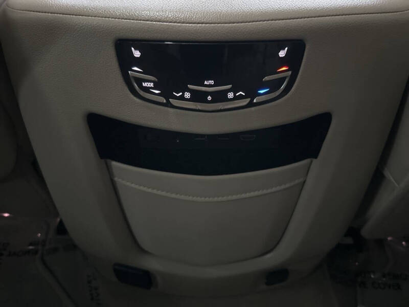 2018 Cadillac Escalade Luxury