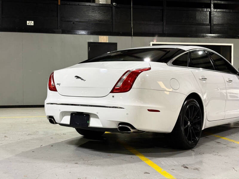2012 Jaguar XJ