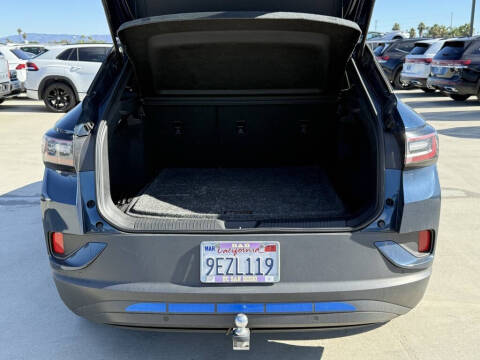 2023 Volkswagen ID.4 Pro