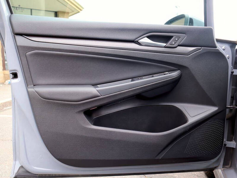 2022 Volkswagen Golf GTI SE