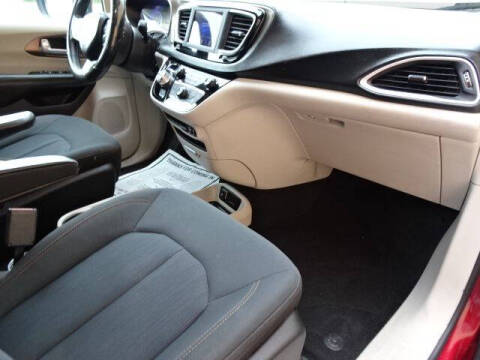 2018 Chrysler Pacifica LX