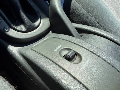 2004 Chrysler Sebring LX