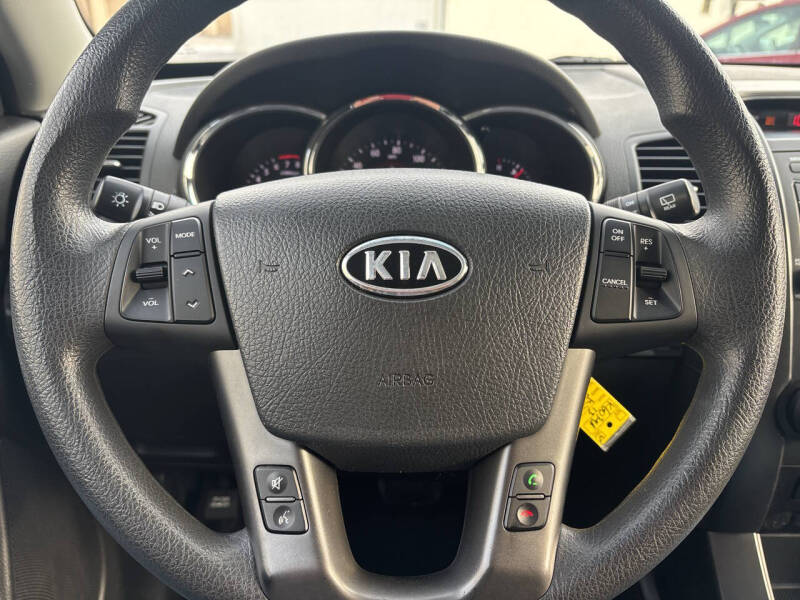 2013 Kia Sorento LX