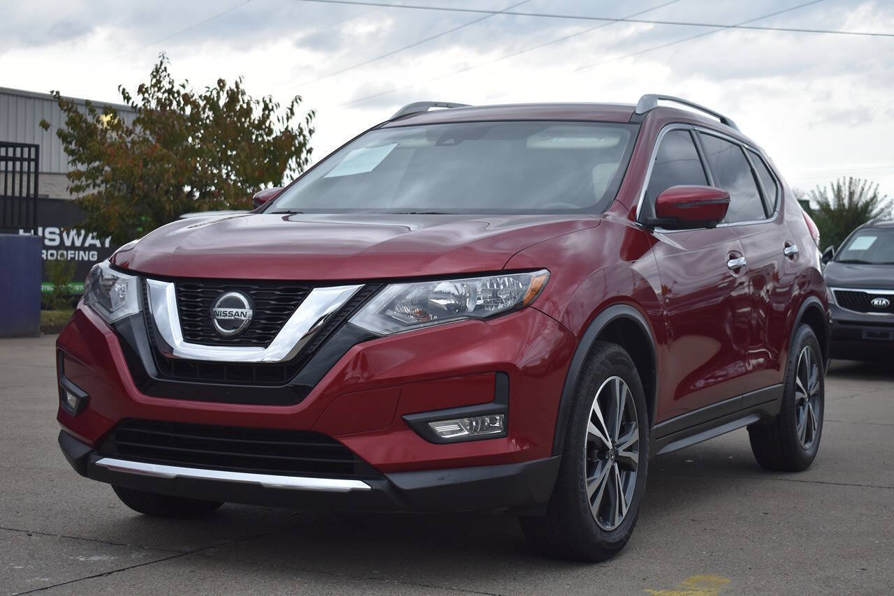 Nissan Rogue SV FWD