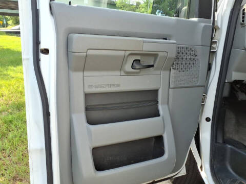2011 Ford E-Series E-250