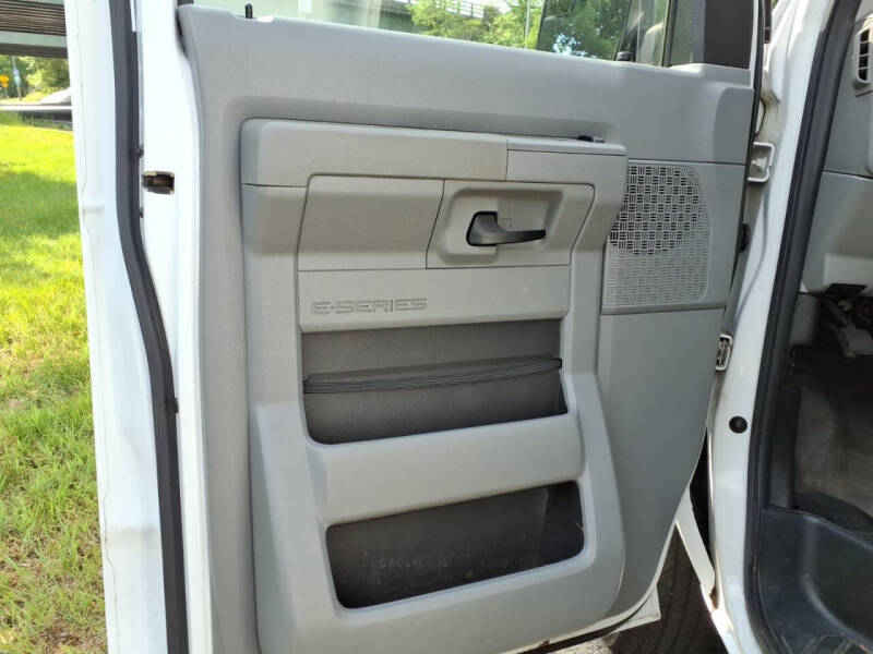 2011 Ford E-Series E-250