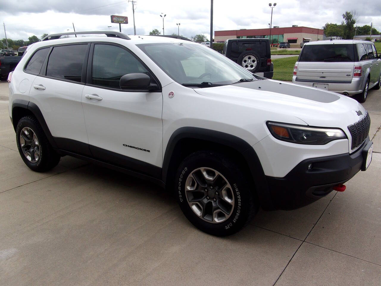 2019 Jeep Cherokee for sale at Johnson Car Company LLC in Mount Pleasant, IA