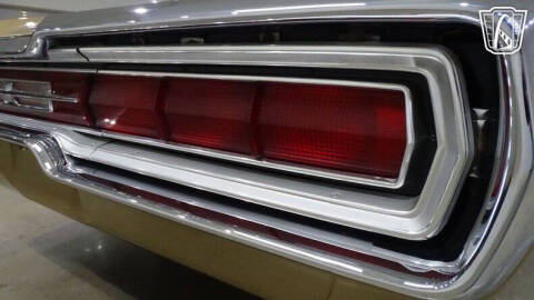 1966 Ford Thunderbird