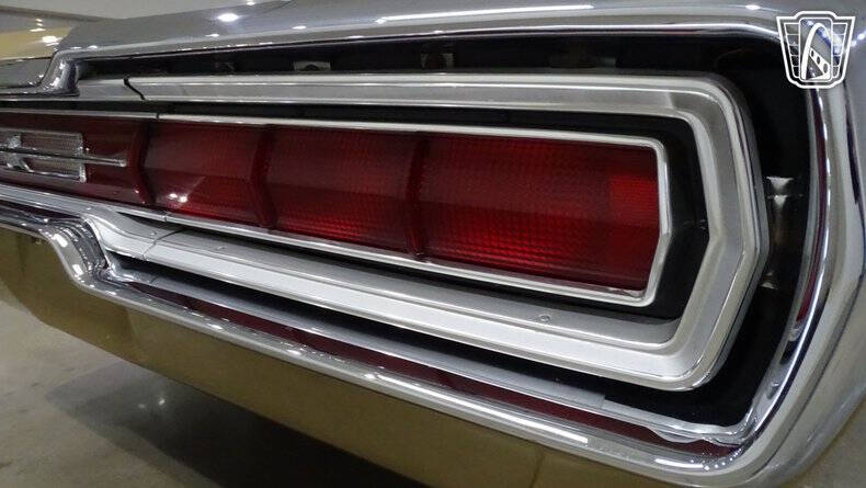 1966 Ford Thunderbird