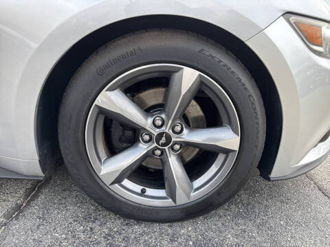 2015 Ford Mustang V6