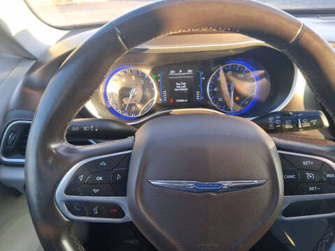 2017 Chrysler Pacifica Touring-L