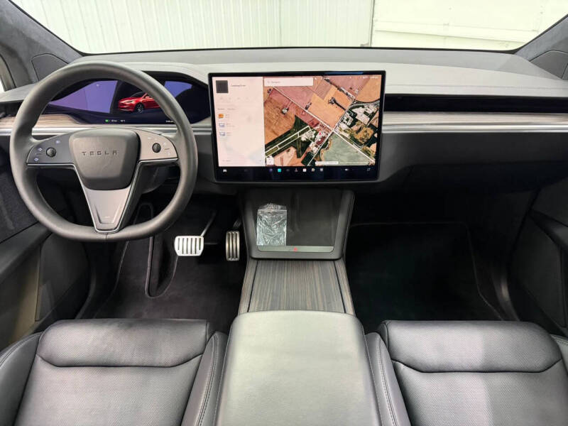 2023 Tesla Model X Standard Range