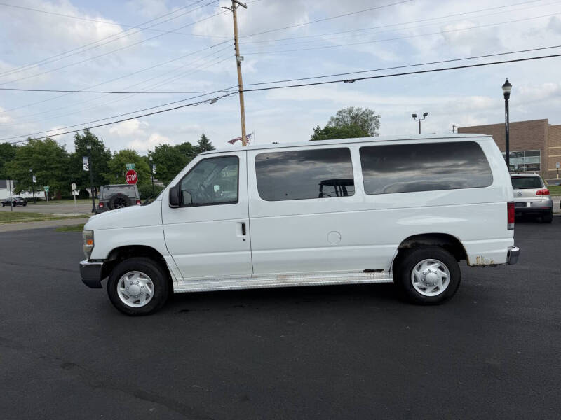 2008 Ford E-Series E-350 SD XLT