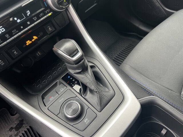 2023 Toyota RAV4 Hybrid SE