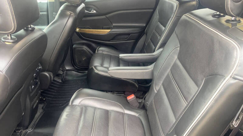 2017 GMC Acadia Denali