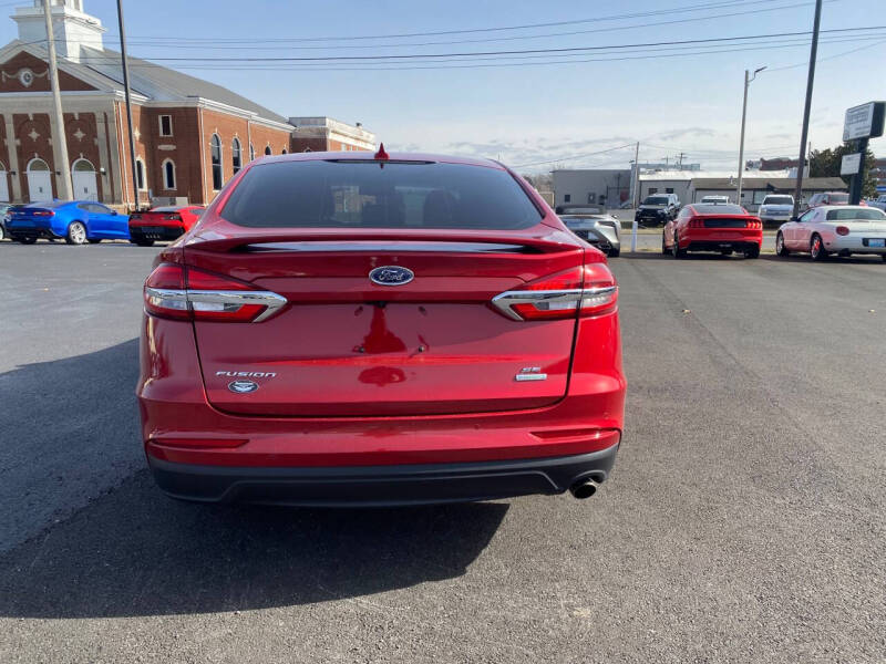 2020 Ford Fusion SE