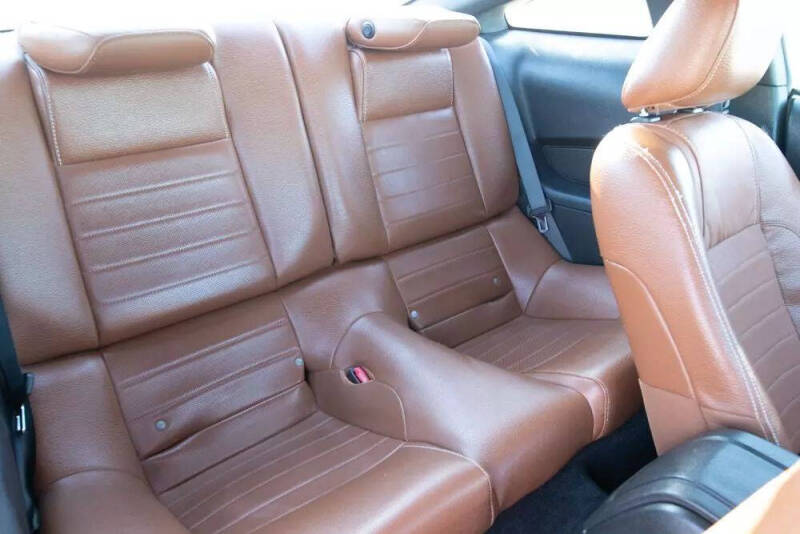 2011 Ford Mustang V6 Premium