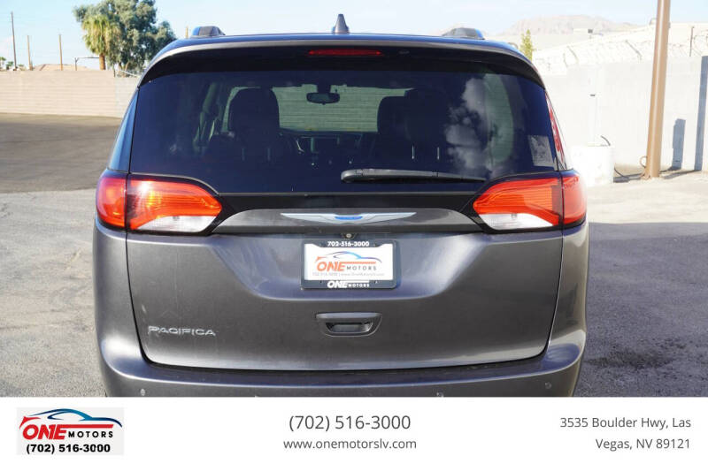 2018 Chrysler Pacifica Touring L