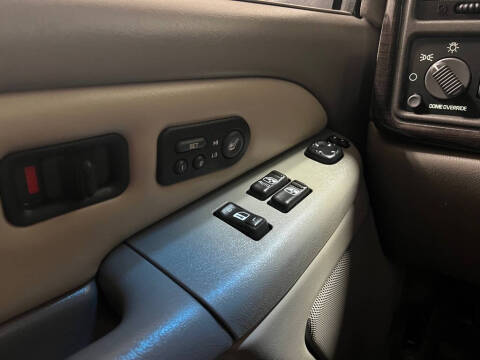 2002 GMC Sierra 1500 Denali