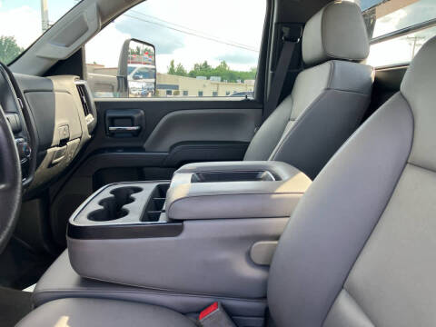 2023 Chevrolet Silverado MD