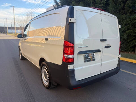 2016 Mercedes-Benz Metris