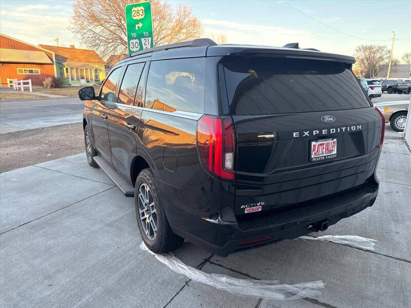 2025 Ford Expedition Active