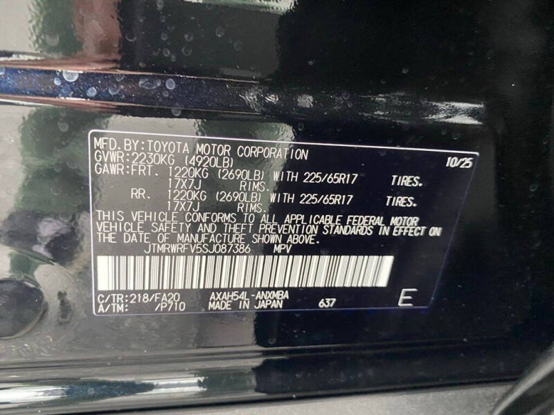 2025 Toyota RAV4 Hybrid XLE