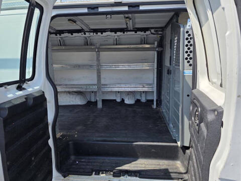 2017 Chevrolet Express 2500