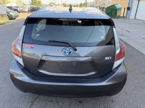 2015 Toyota Prius c Two