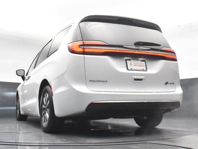 2024 Chrysler Pacifica Plug-In Hybrid