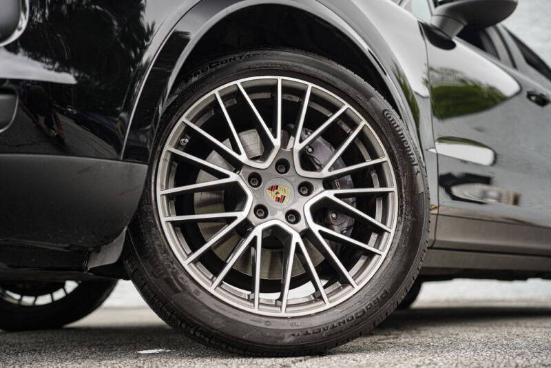 2023 Porsche Cayenne
