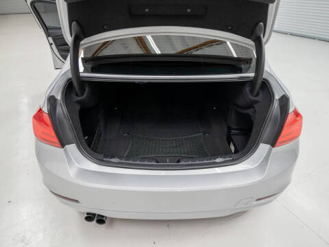 2012 BMW 3 Series 328i