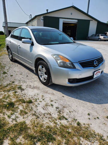 2007 Nissan Altima for sale at WESTSIDE GARAGE LLC in Keokuk IA