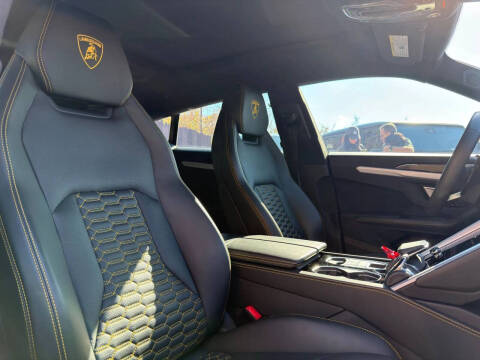 2020 Lamborghini Urus