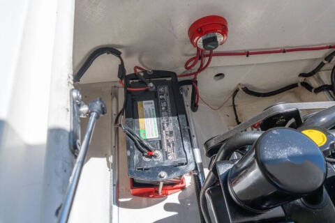 1994 Donzi Marine Classic 22