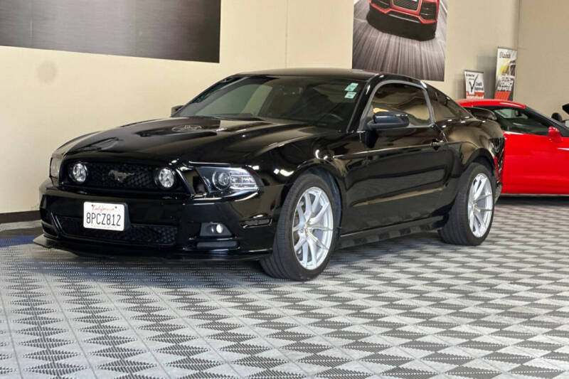 2014 Ford Mustang V6