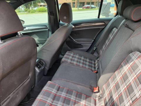 2017 Volkswagen Golf GTI S