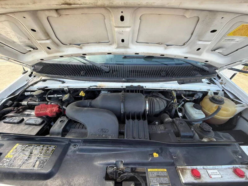 2017 Ford E-Series E-450 SD