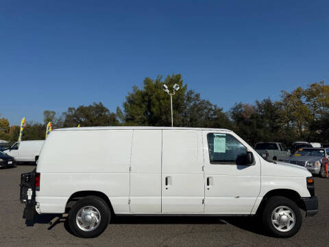 2011 Ford E-Series E-150