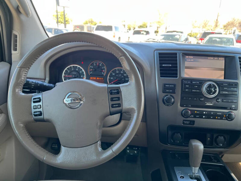 2012 Nissan Armada SV